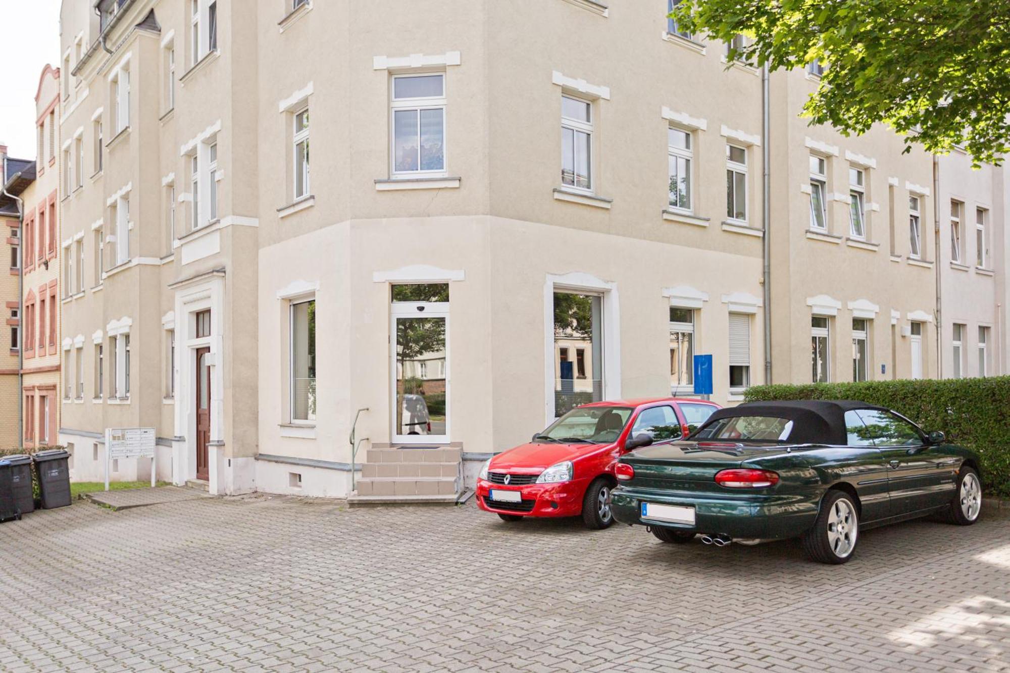 Doppelzimmer III Gaestezimmer In Unterkunft Mit Gemeinschaftsbad Und Gemeinschaftskueche Chemnitz Exterior photo